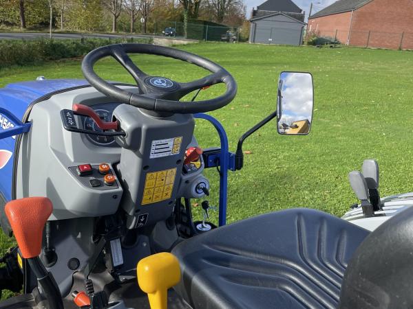 TRACTEUR TH5420 HYDROSTATIQUE AVEC ARCEAU avec pneus gazon 